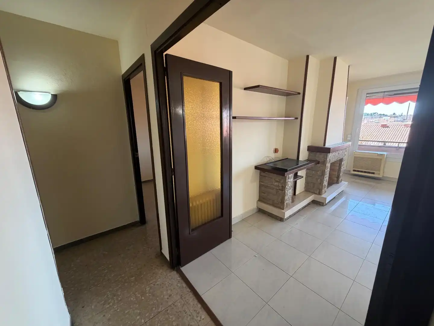 Flat with terrace for sale in Calle Emili Grahit, imagen 7