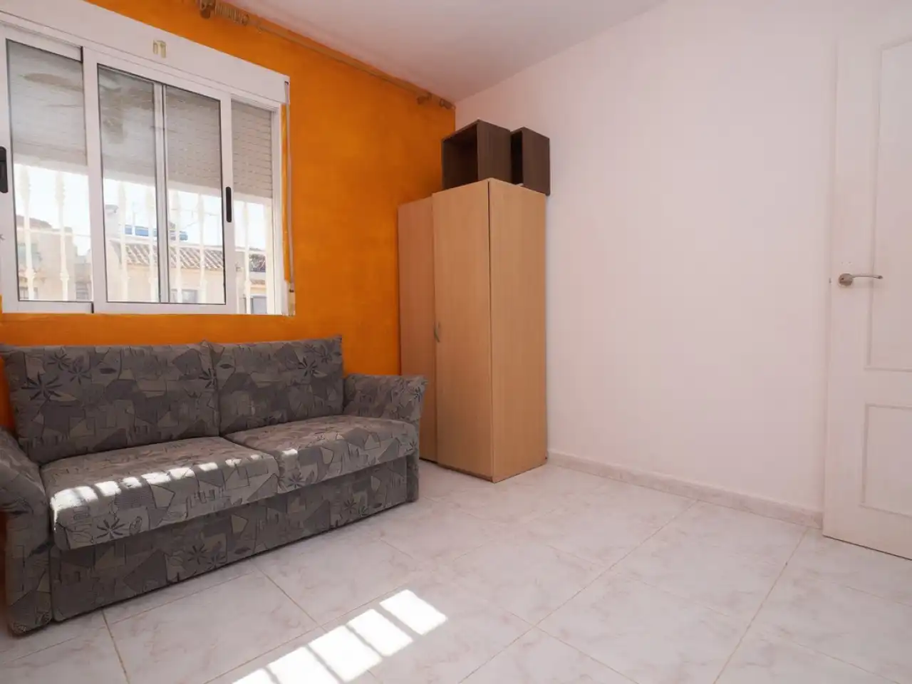 Sala de estar de Casa o chalet en venta en Torrevieja con Calefacción, Terraza y Piscina
