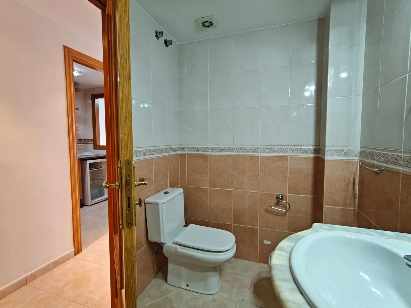 Baño de Piso en venta en Girona con Calefacción