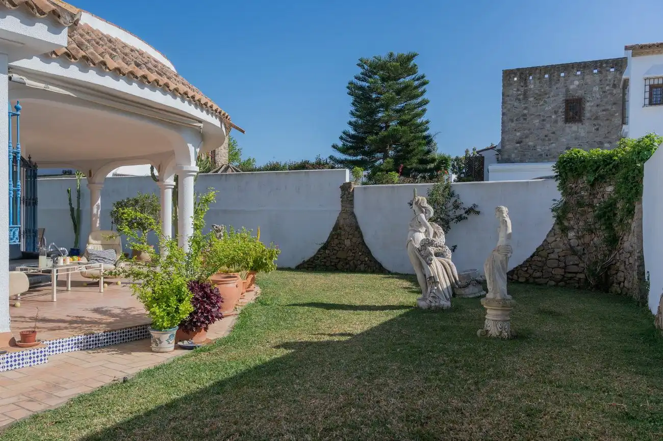 Jardín de Casa o chalet en venta en Conil de la Frontera con Aire acondicionado, Calefacción y Terraza
