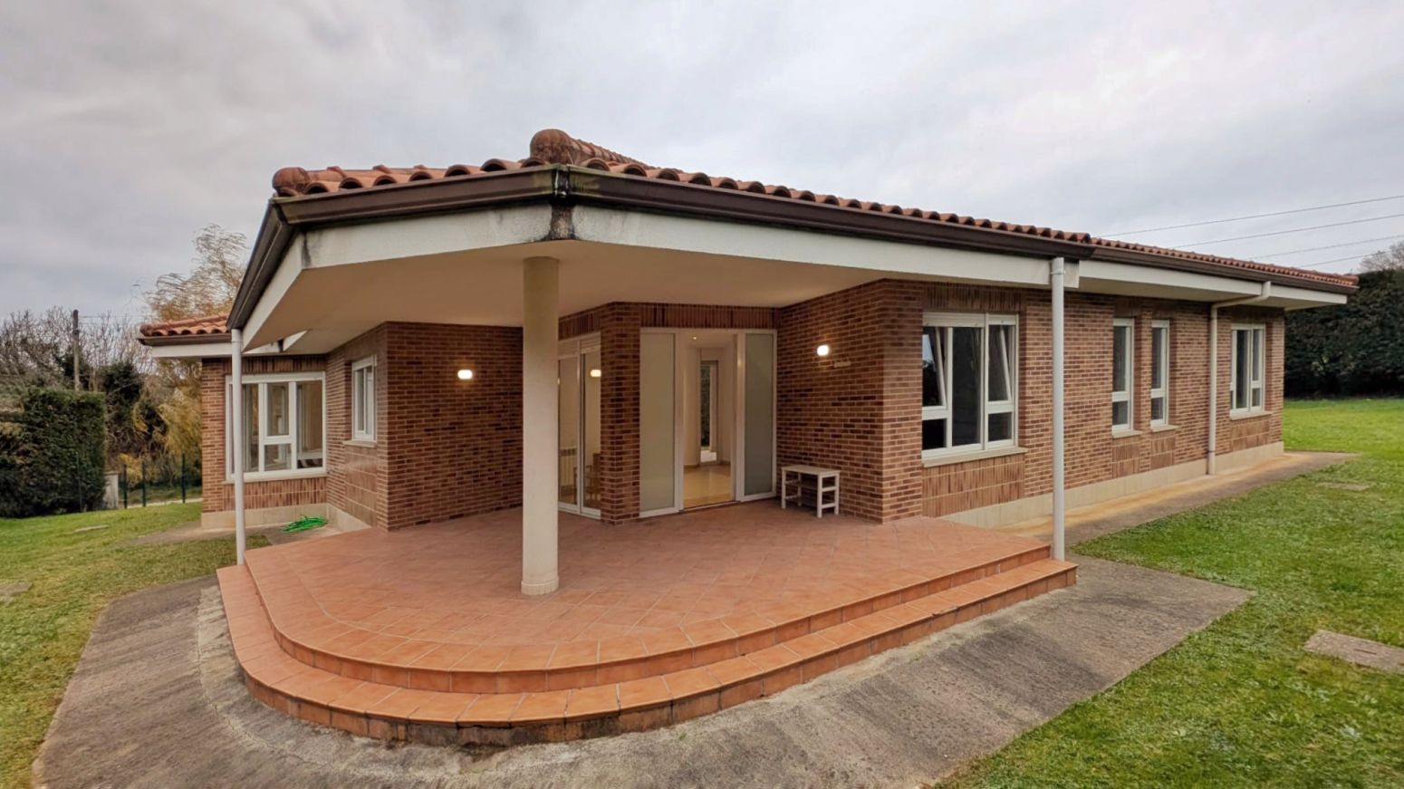 Exterior view of House or chalet for sale in Camargo  with Heating and Private garden