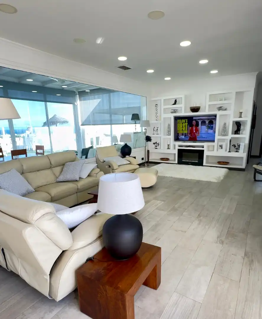 Sala de estar de Casa o chalet en venta en Teguise con Jardín privado, Terraza y Piscina