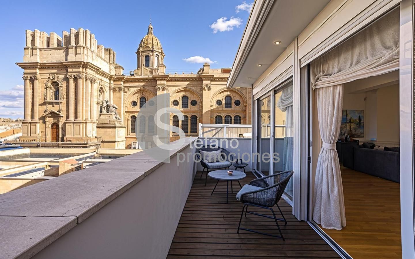 Àtic de lloguer a Molina Lario, Centro Histórico