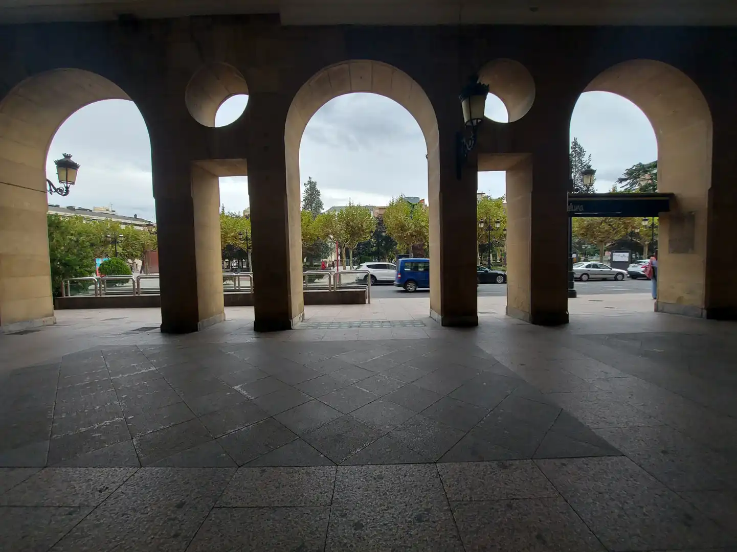Local de lloguer en  Logroño