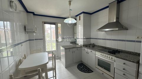 Foto 3 de Piso en venta en Alisal - San Román, Santander