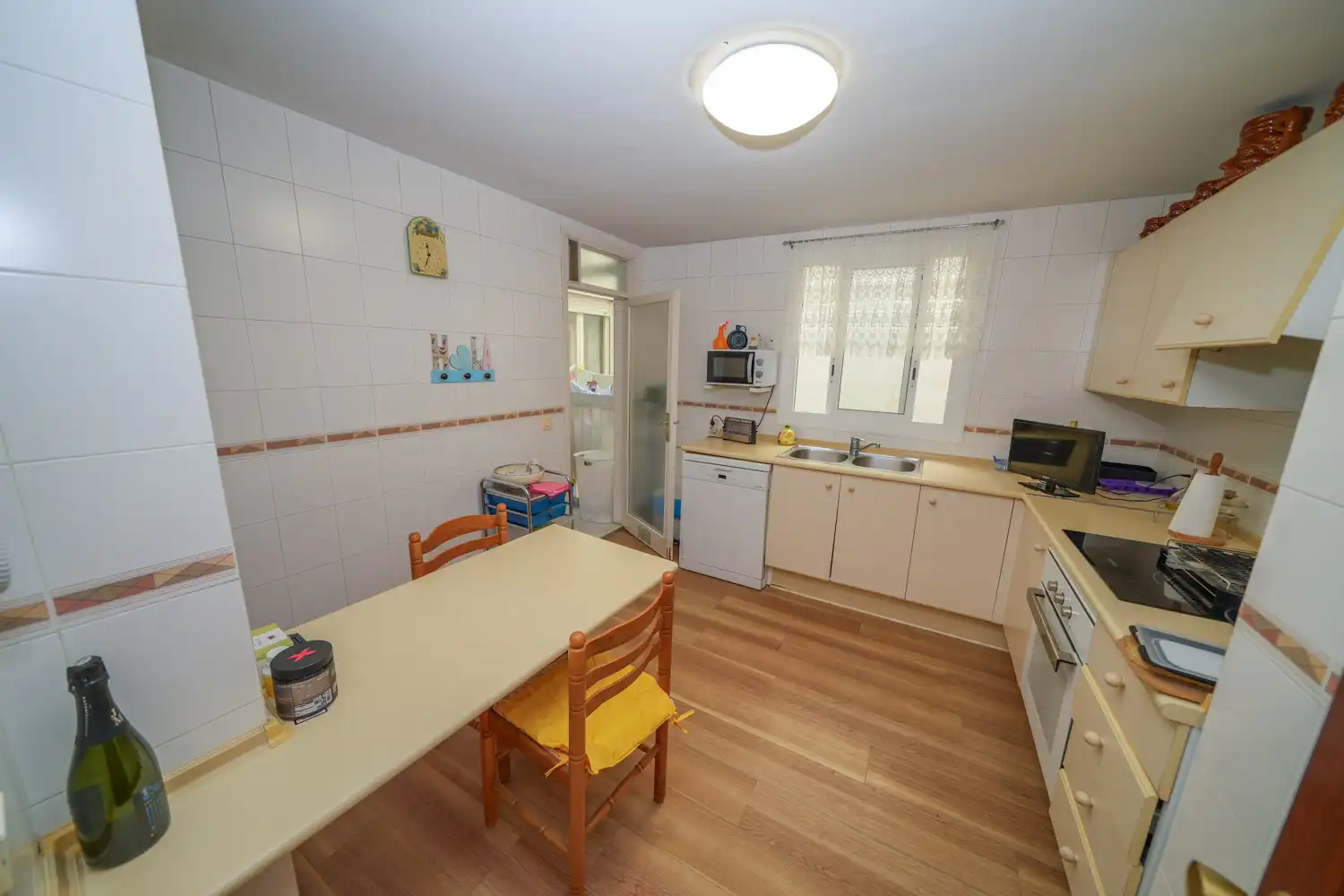 Cocina de Piso en venta en Girona con Calefacción, Parquet y Terraza
