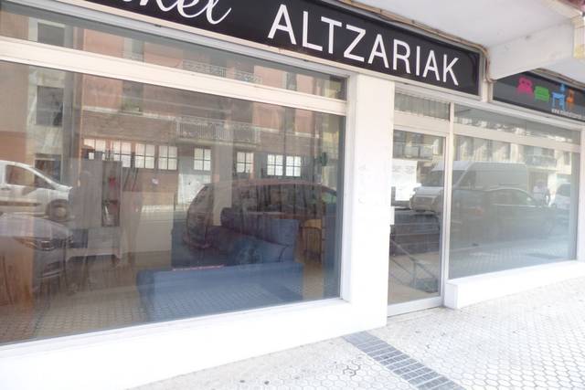 Local comercial en Venta en Euskal herria kalea en Ibarra