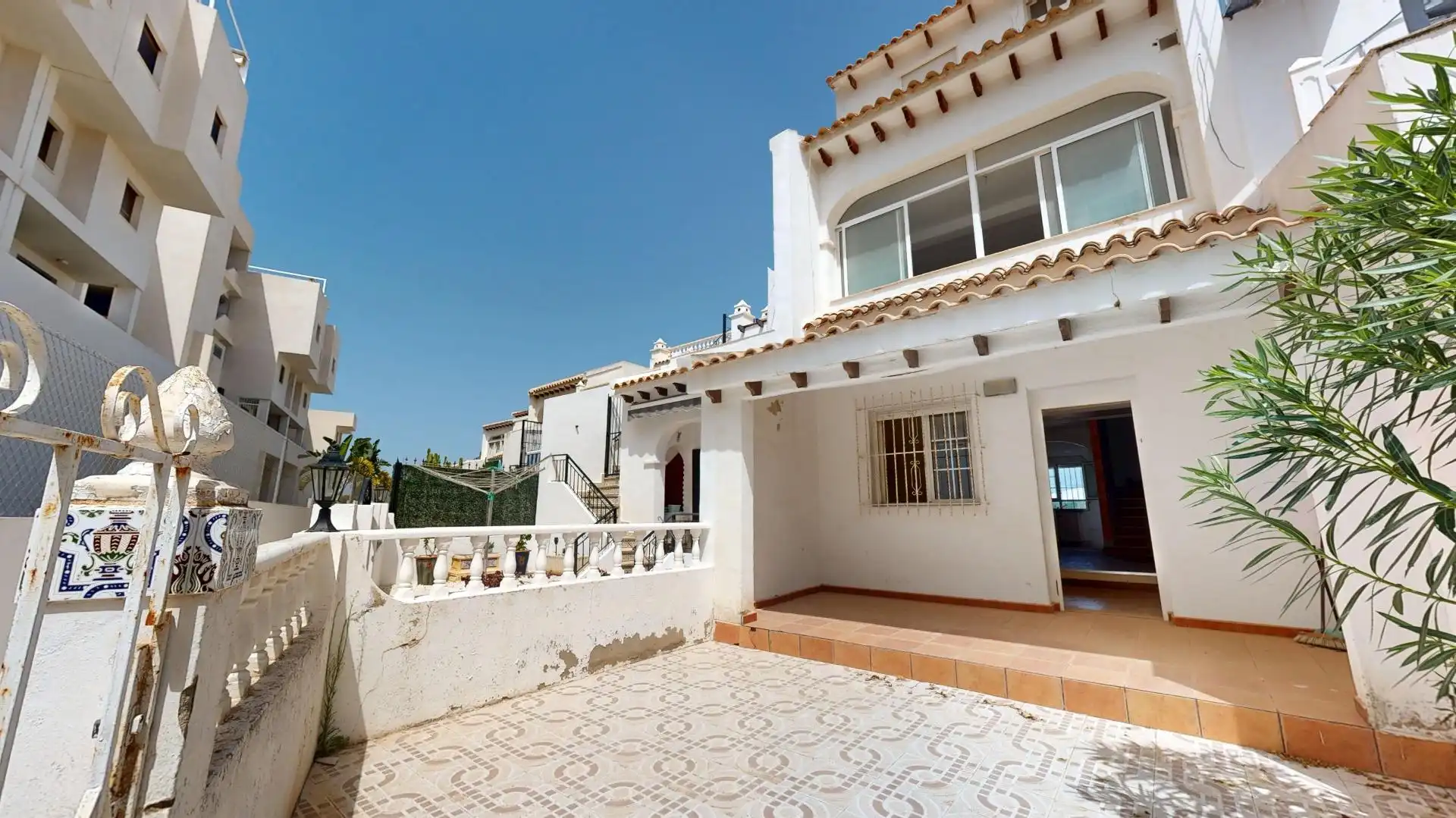 Vista exterior de Casa o chalet en venta en Orihuela con Jardín privado y Terraza