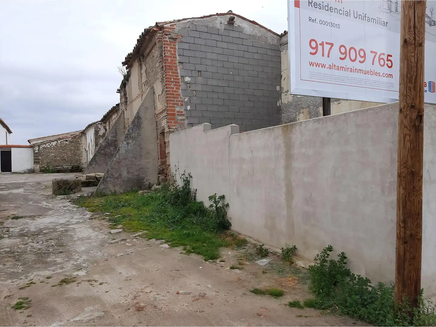 Residential zum Verkauf in Calzada de Oropesa