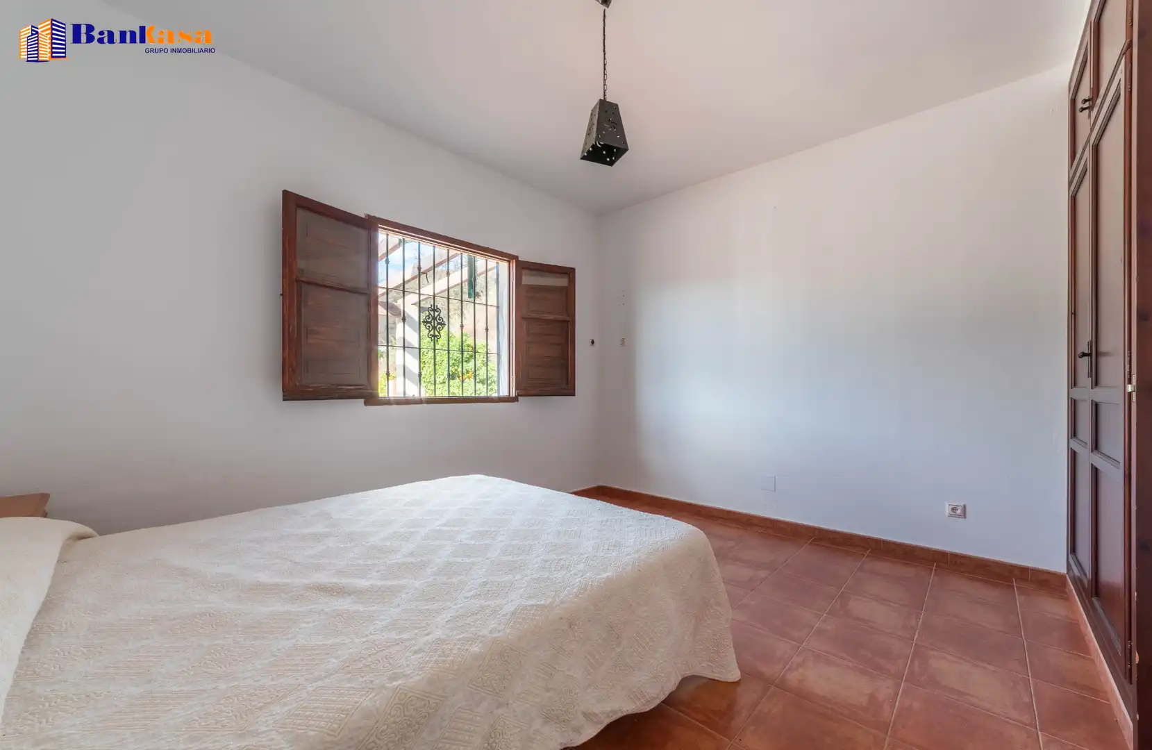Habitación de Casa o chalet en venta en Casabermeja con Jardín privado, Piscina y Amueblado