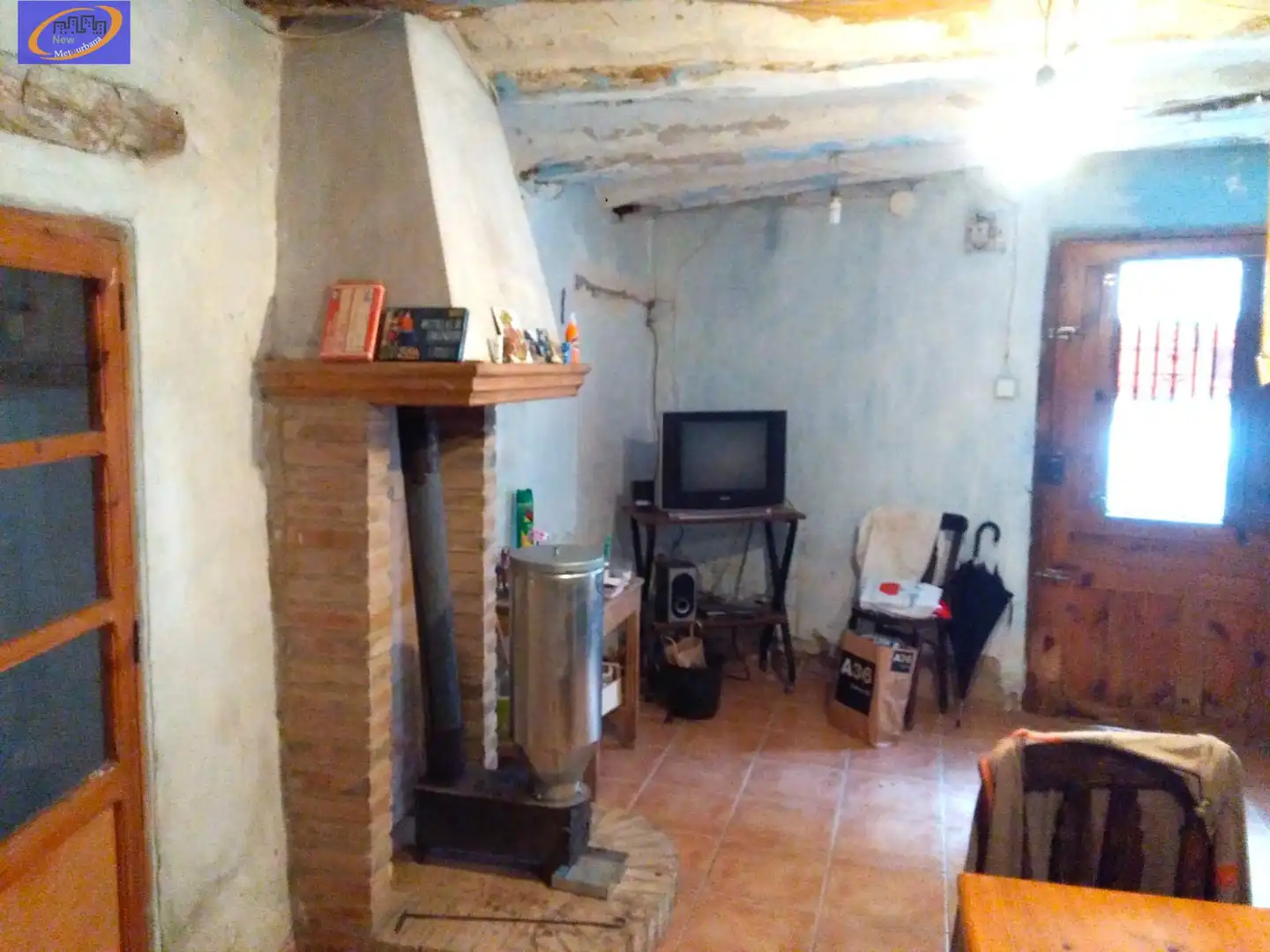 Living room of Houses for sale in Alpuente  with Heating, Storage room and Balcony