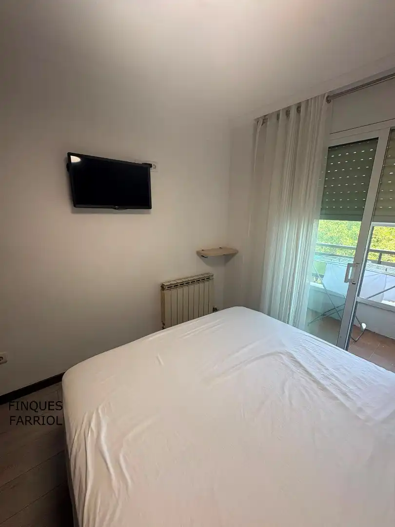 Dormitori de Pis de lloguer en Reus amb Aire condicionat, Calefacció i Parquet
