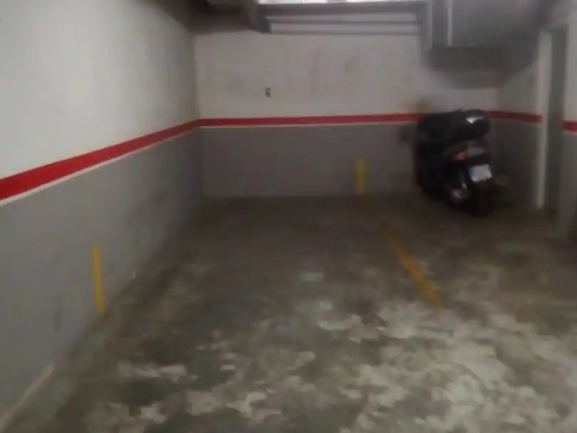 Parking to rent in Felip font i falp 48