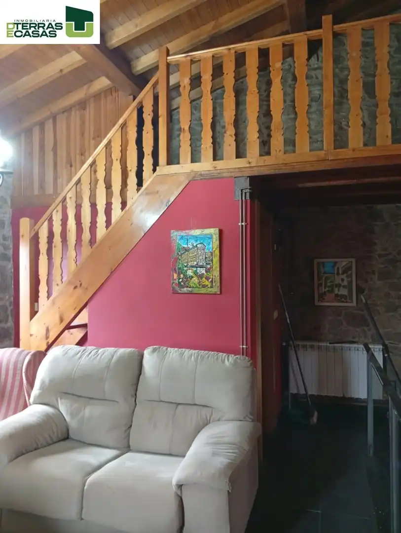 Sala d'estar de Casa o xalet en venda en Cerdedo amb Calefacció