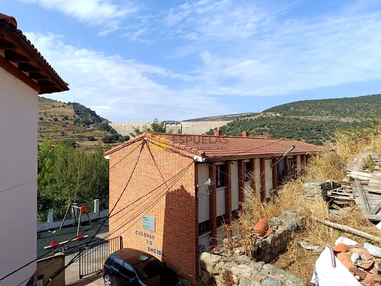 Vista exterior de Casa o xalet en venda en Enciso amb Terrassa, Traster i Moblat