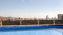 Piscina de Pis en venda en  Barcelona Capital amb Aire condicionat, Calefacció i Terrassa
