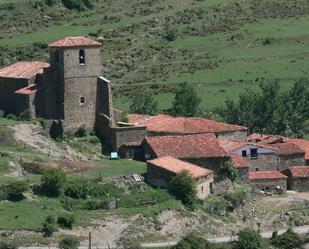 Vista exterior de Casa o xalet en venda en Hornillos de Cameros