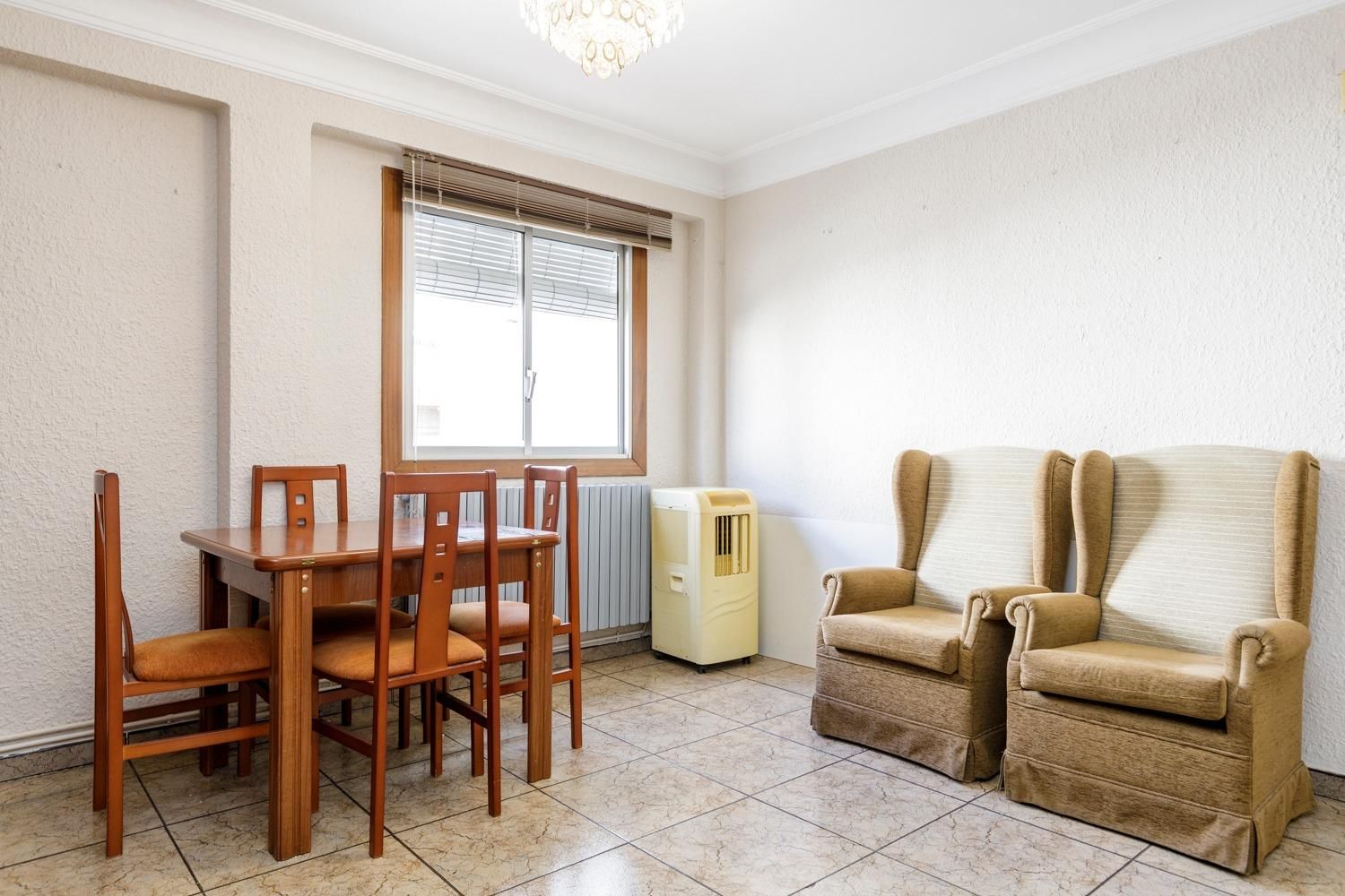 Flat for sale in Calle de Nuestra Señora de Covadonga, 18, La Bozada – Parque Delicias, Delicias