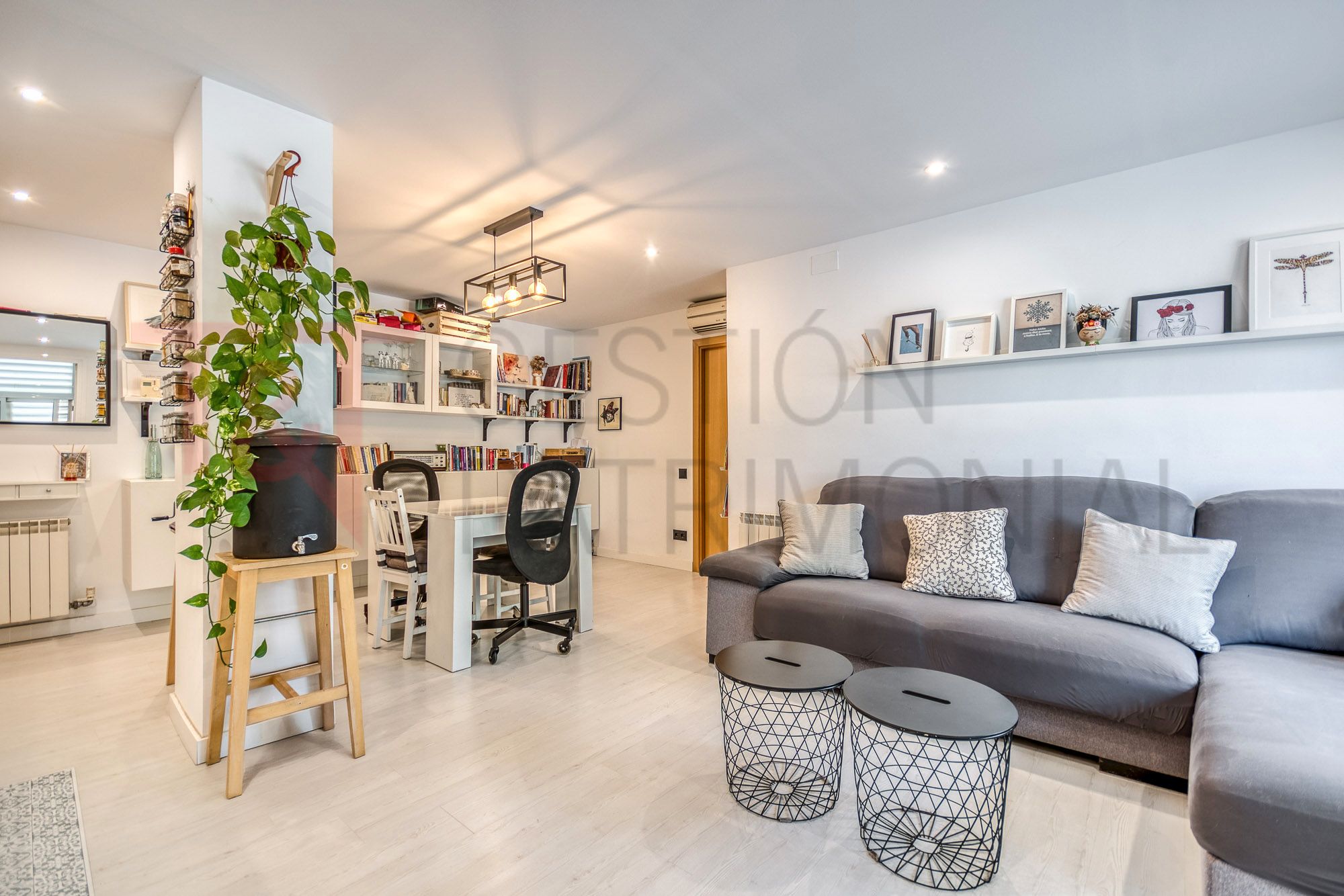 Living room of Flat for sale in Mataró  with Air Conditioner, Heating and Terrace