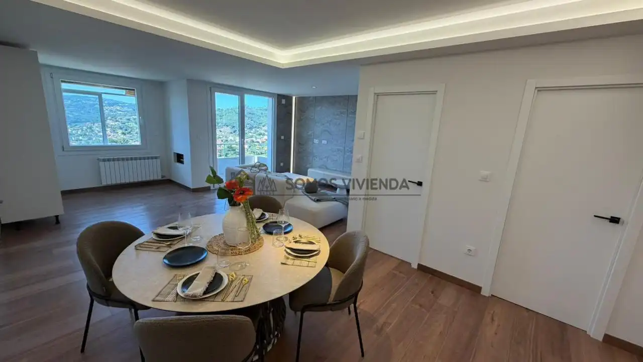Sala de estar de Piso en venta en Ourense Capital  con Calefacción, Trastero y Balcón