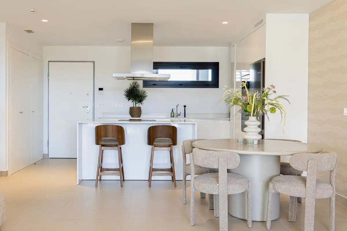 Apartamento con ascensor en venta en Río Real - Los Monteros, imagen 14
