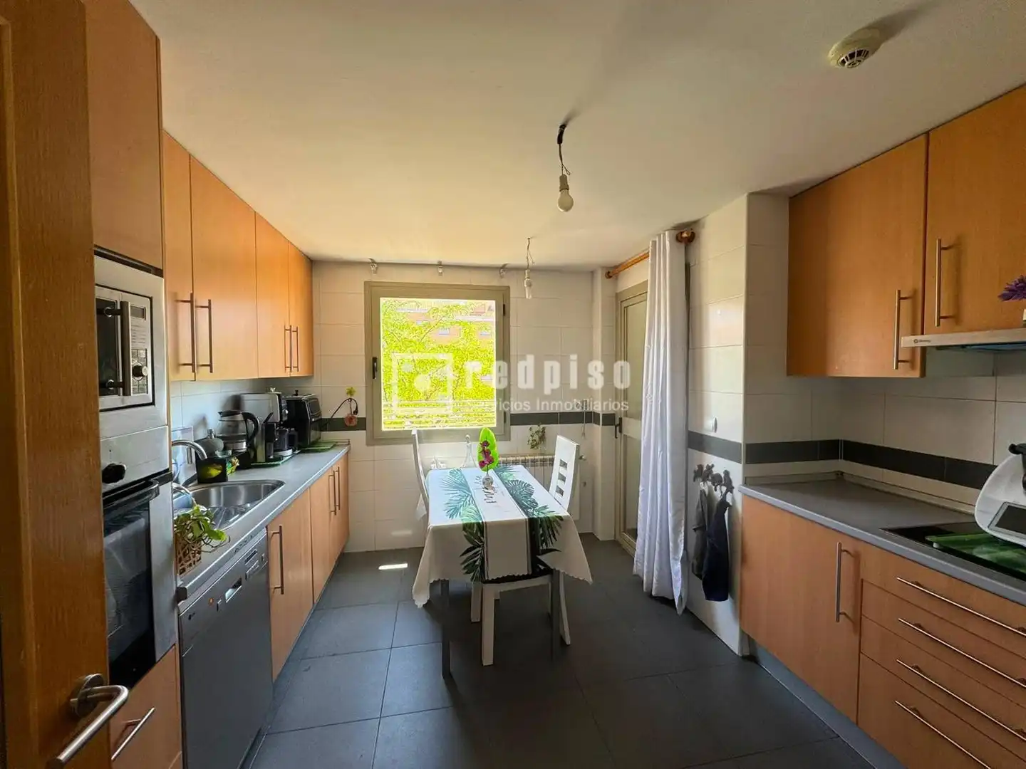 Küche von Wohnung zum Verkauf in Arroyomolinos (Madrid) mit Klimaanlage, Heizung und Privatgarten