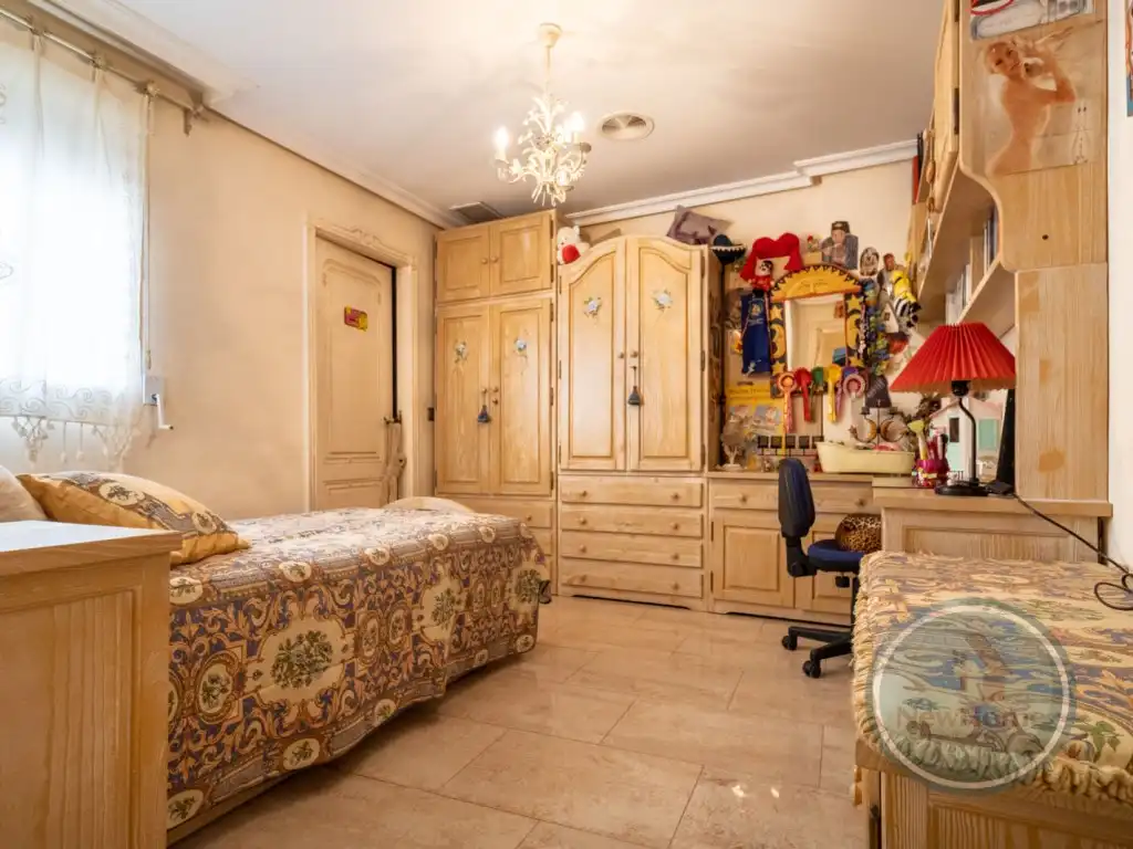 Casa adosada en venta en Crevillent