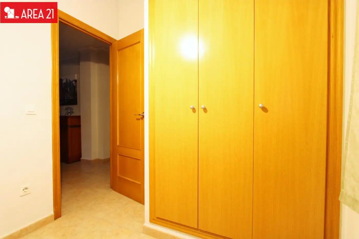 Detached homes for rent in La Pobla de Vallbona  with Air Conditioner, Heating and Terrace