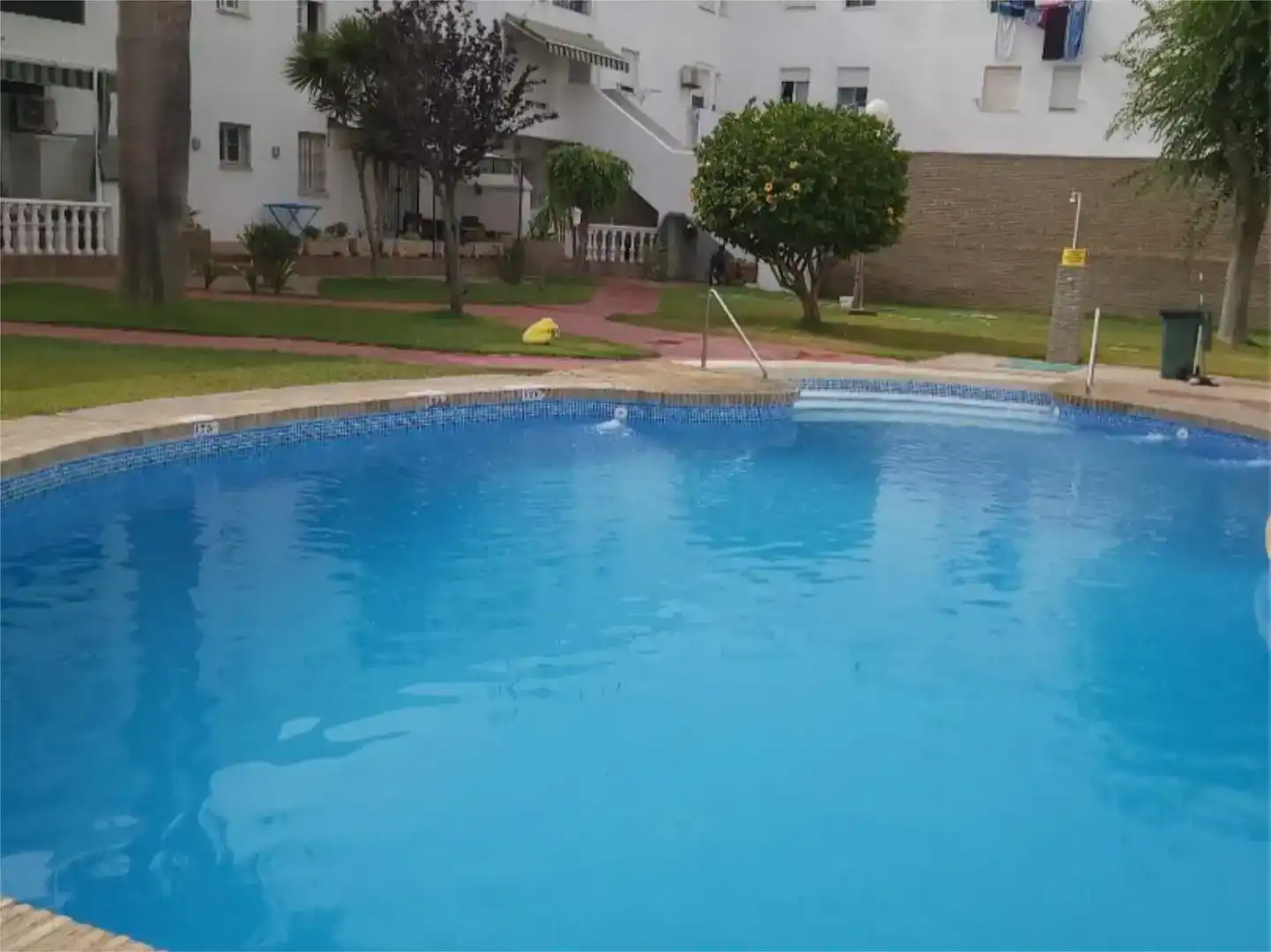 Schwimmbecken von Wohnung zur Miete in Barbate mit Privatgarten, Schwimmbad und Möbliert