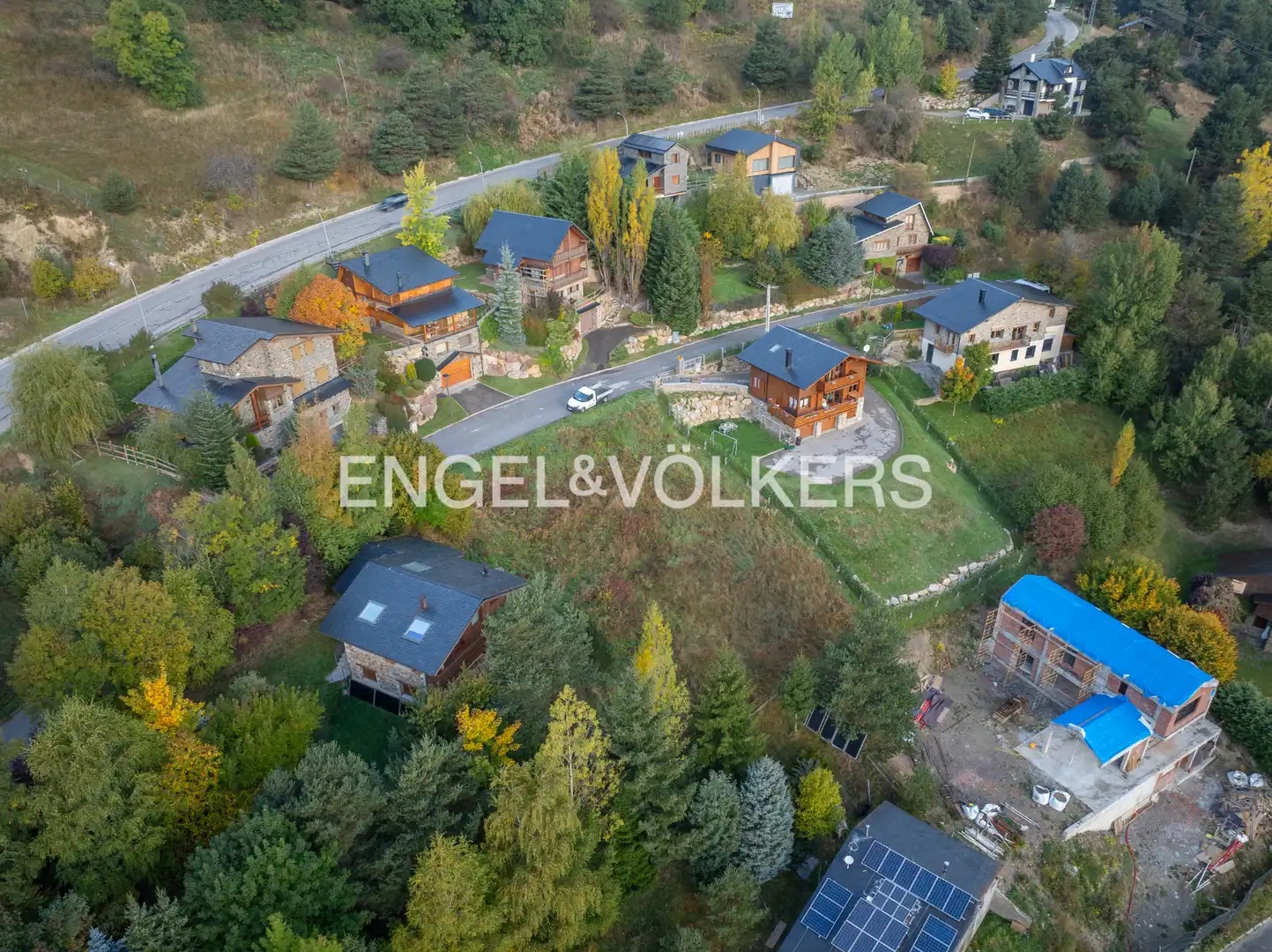 Houses for sale in Alp  with Heating, Private garden and Parquet flooring