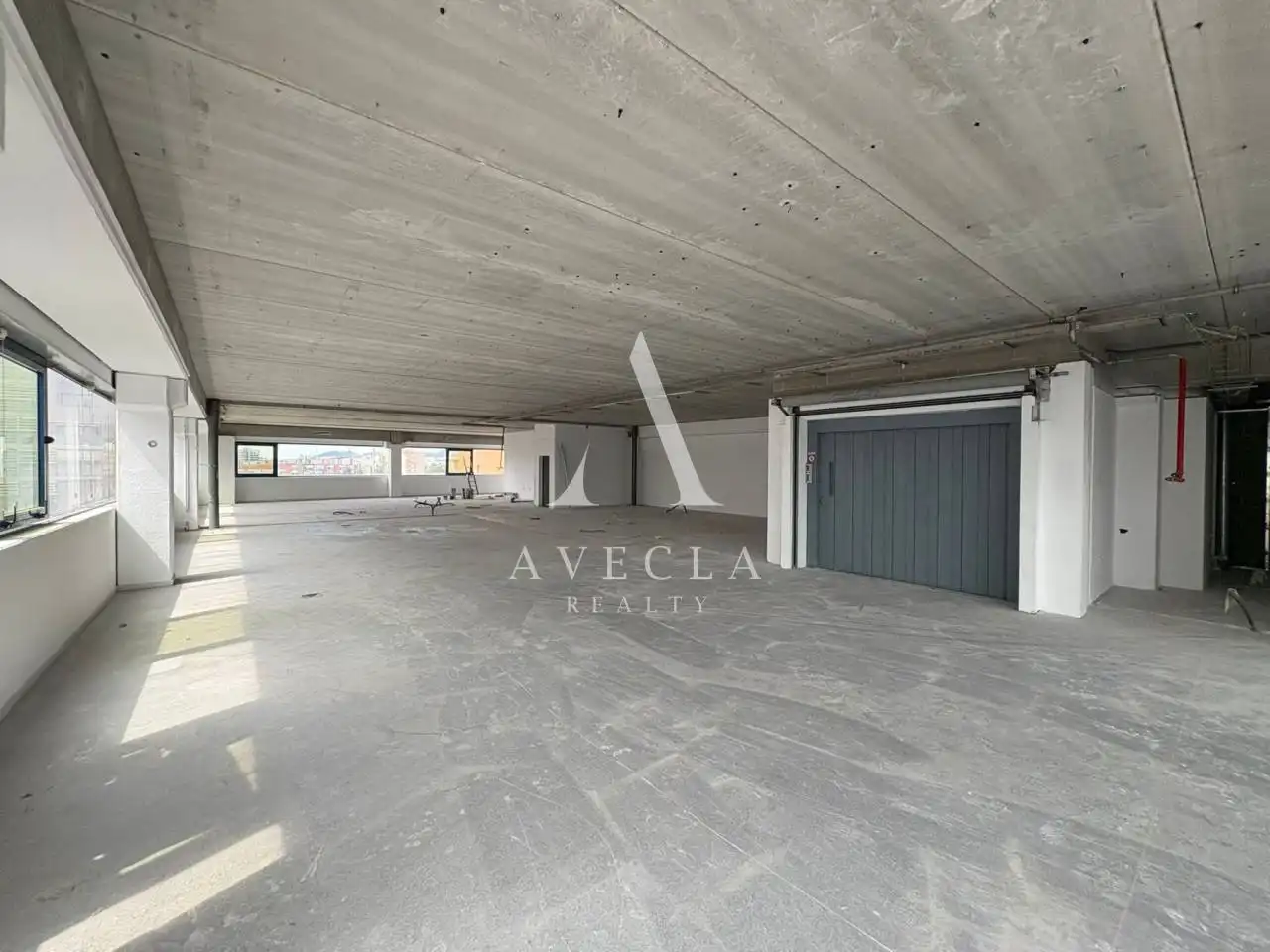Nave industrial de alquiler en Badalona