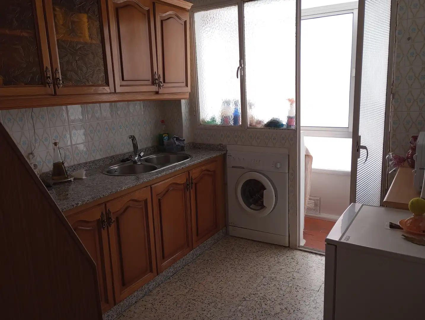 Cuina de Pis en venda en Baza amb Moblat i Balcó