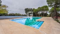 Swimming pool of House or chalet for sale in El Vellón  with Air Conditioner, Terrace and Swimming Pool