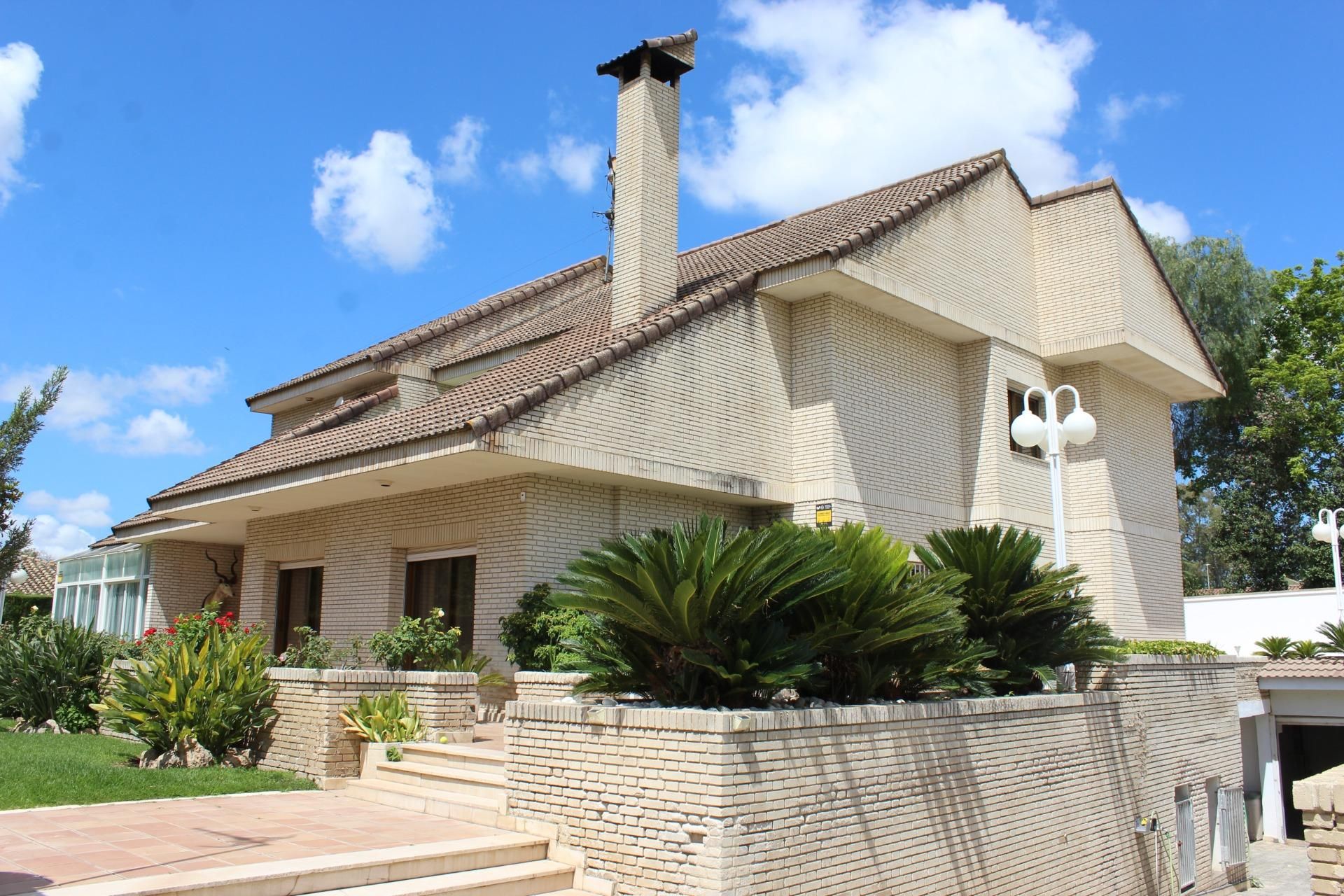 Exterior view of House or chalet for sale in Jerez de la Frontera