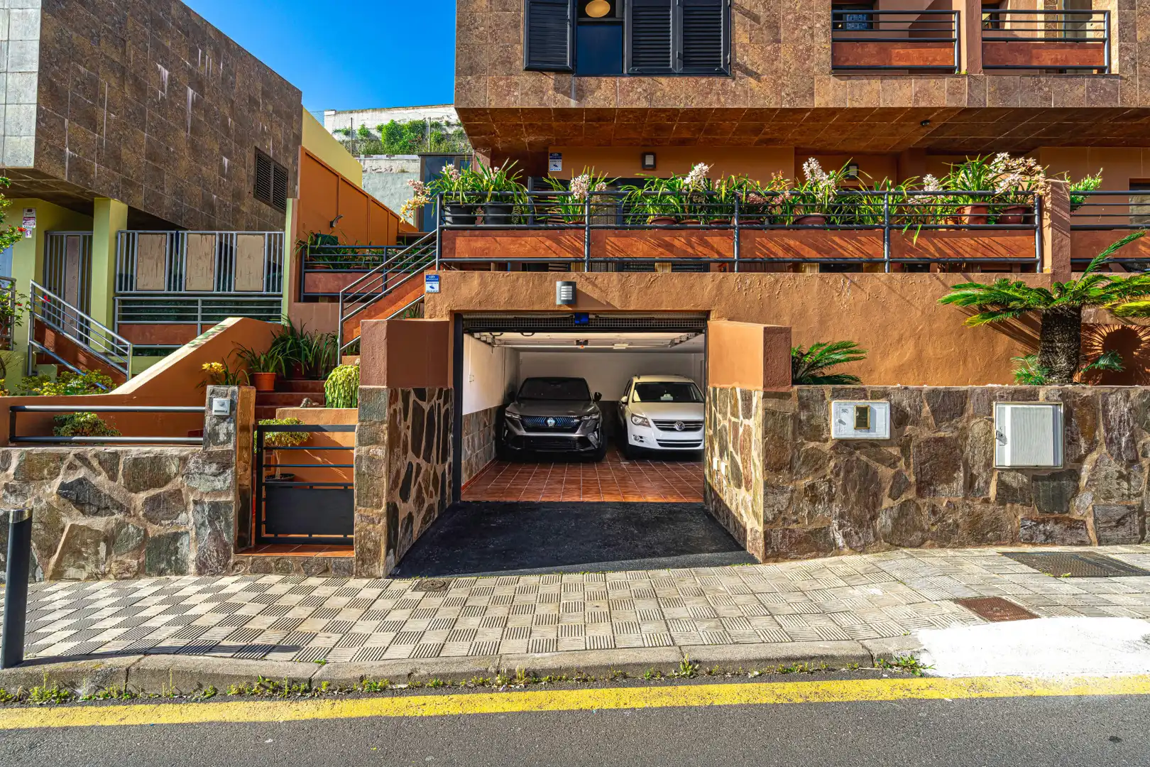 Parking of Detached homes for sale in Los Realejos  with Parquet flooring, Terrace and Storage room