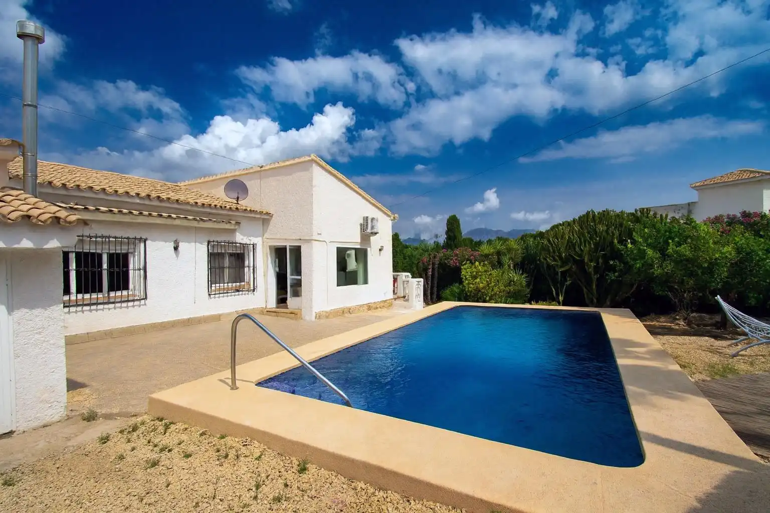 Xalet amb piscina en venda a L'Albir