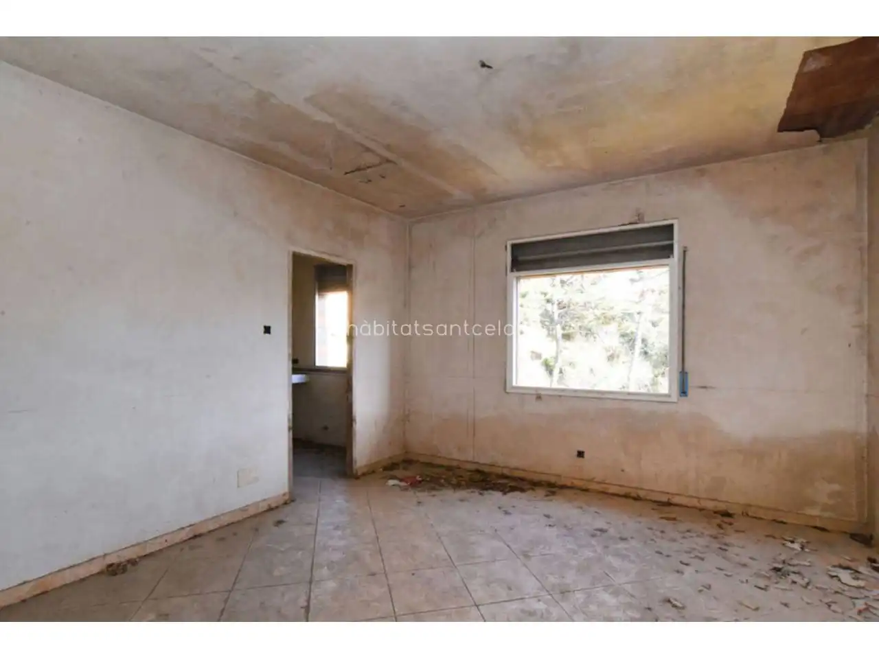 Casa con jardín en venta en Calle Baix Ebre 9, imagen 23