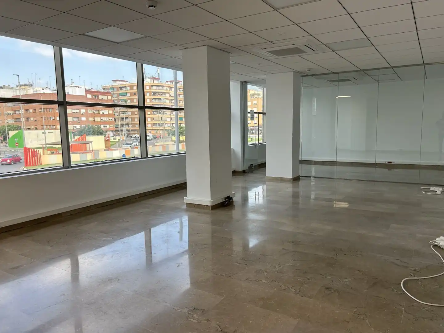 Oficina de lloguer a Parc Central