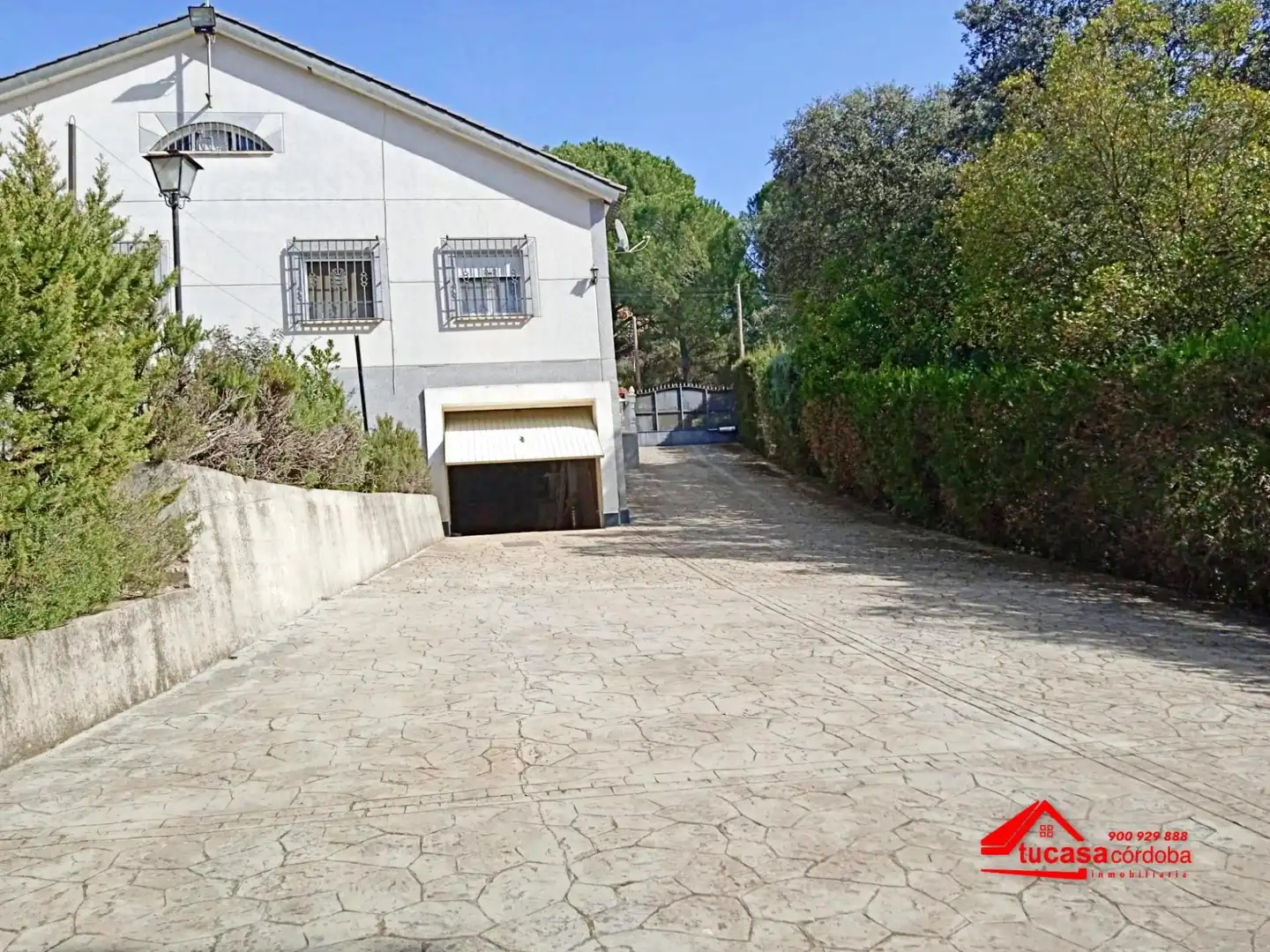 Vista exterior de Finca rústica en venda en Córdoba amb Aire condicionat, Terrassa i Traster