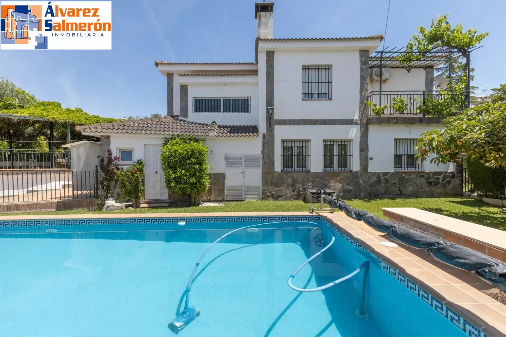 Villa mit Terrasse zum Verkauf in Calle Calle Borgoña