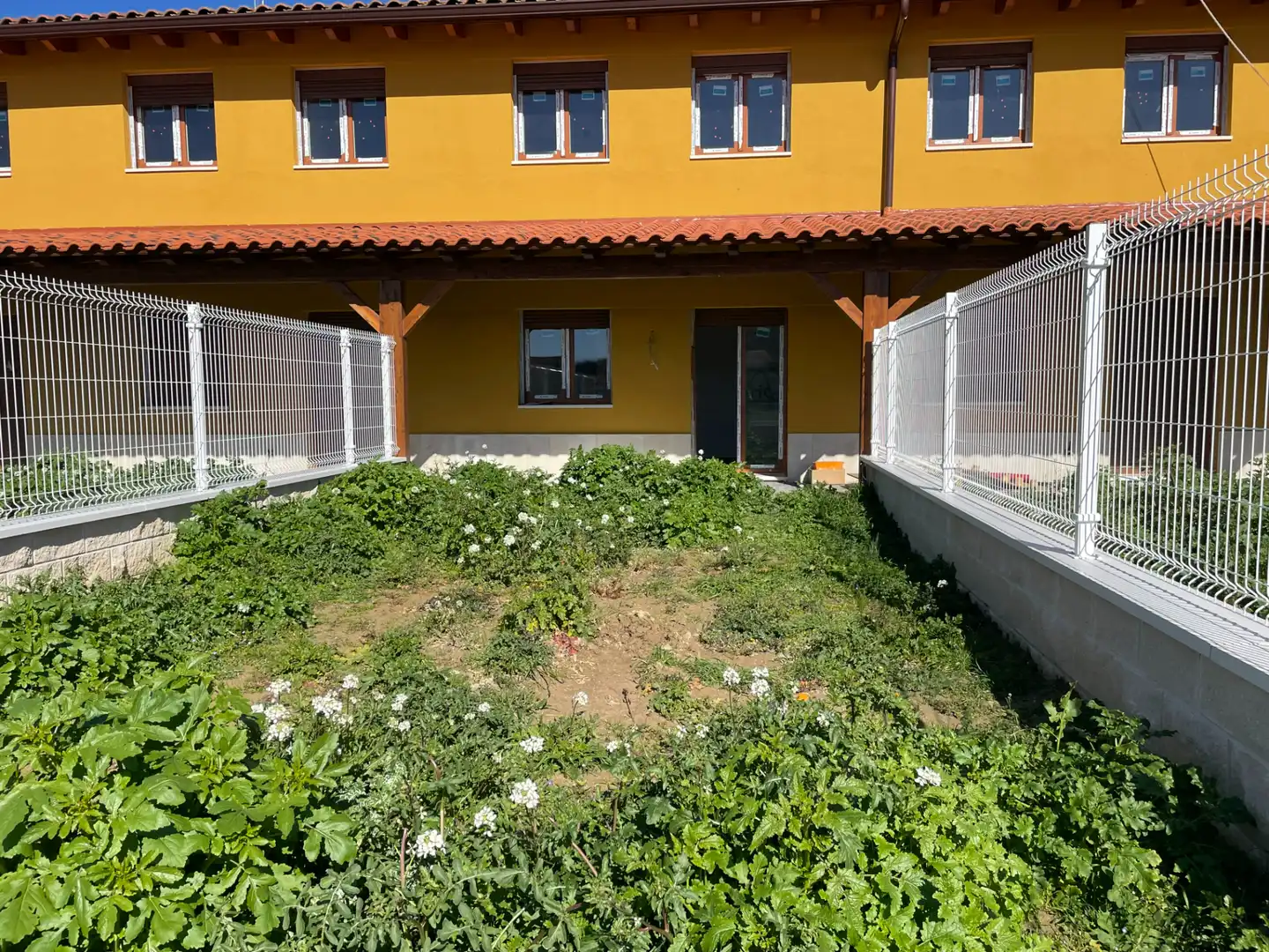 Jardí de Casa adosada en venda en Herramélluri amb Calefacció i Jardí privat