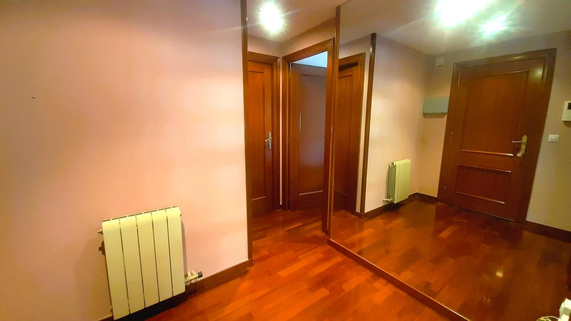 Flat for sale in  Lleida Capital  with Heating
