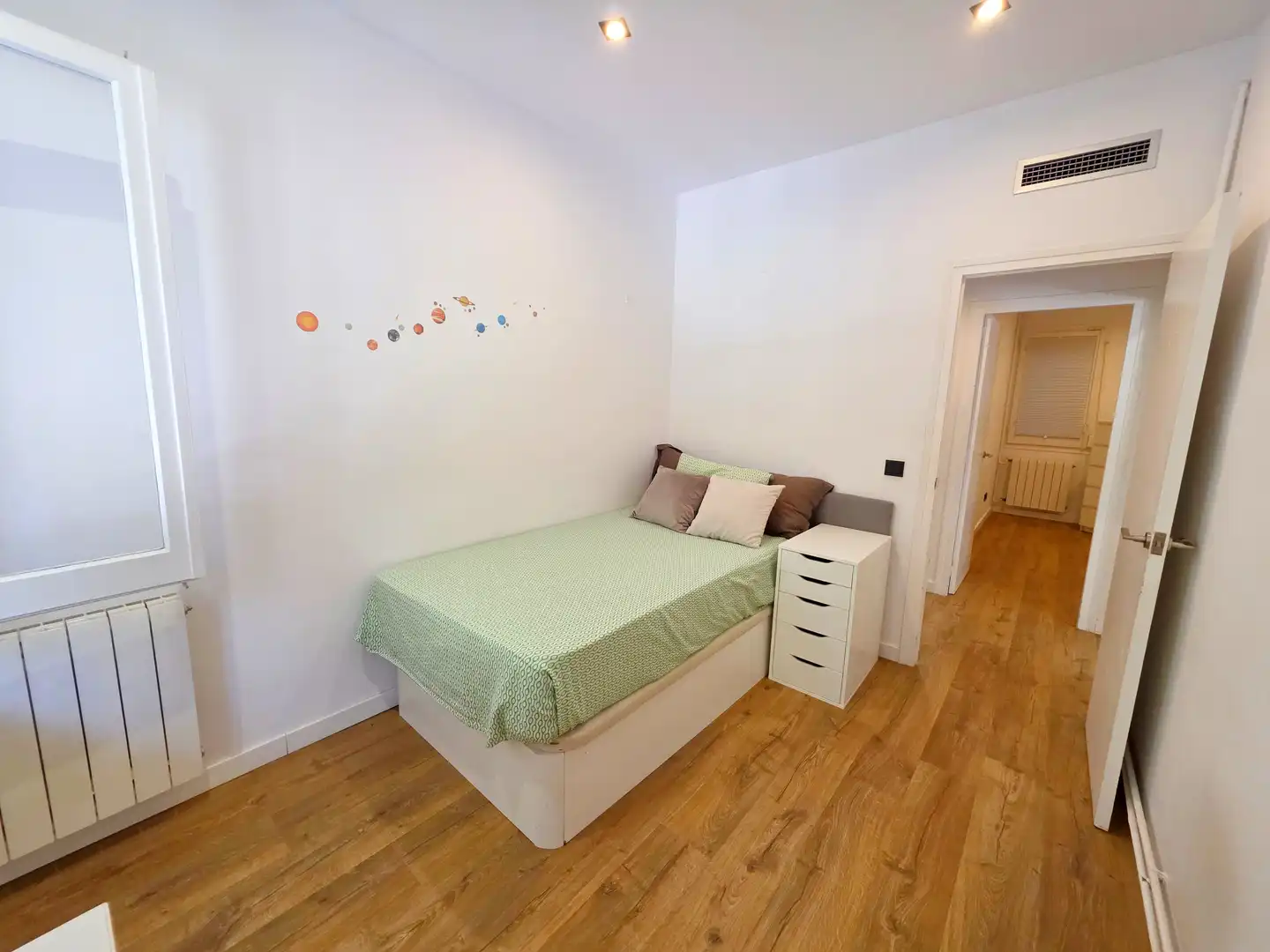 Habitación de Piso en venta en Barcelona con Calefacción, Horno y Microondas