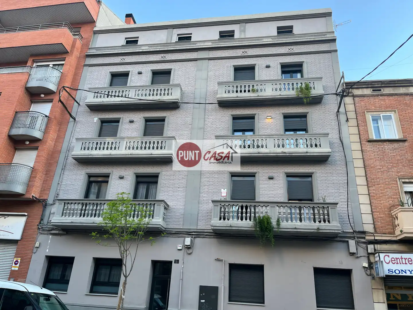 Vista exterior de Piso de alquiler en Lleida con Calefacción, Parquet y Horno