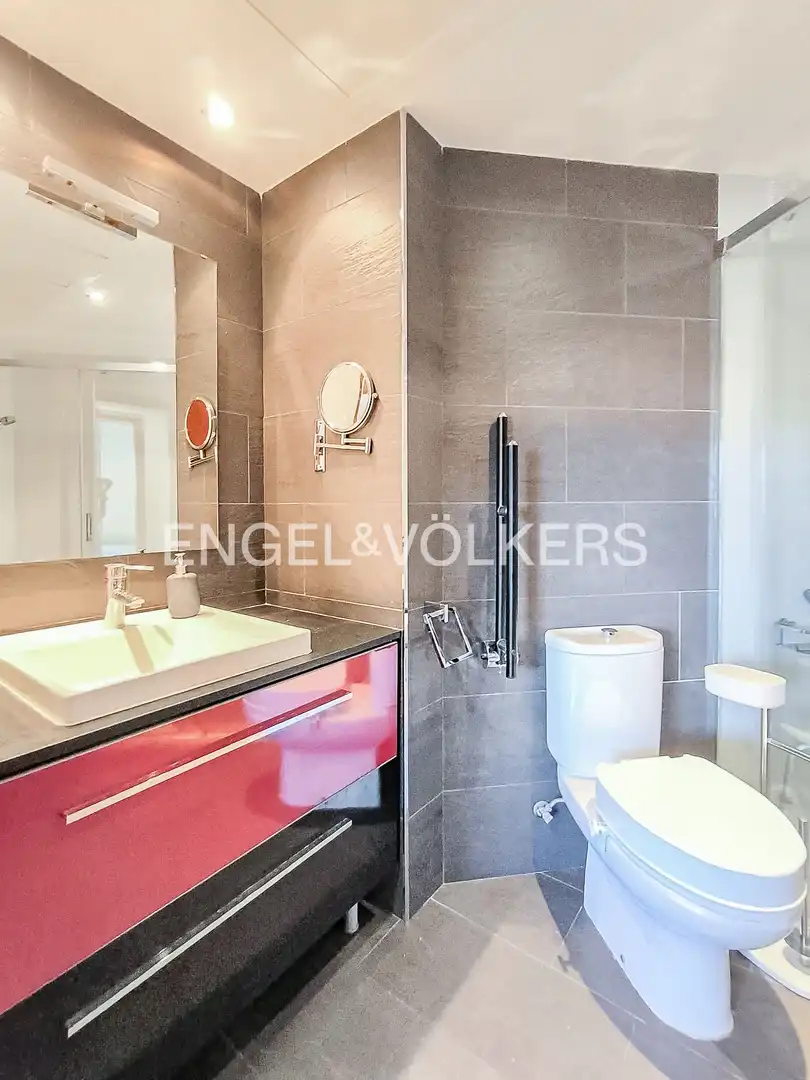 Baño de Piso de alquiler en Barcelona con Aire acondicionado, Calefacción y Terraza