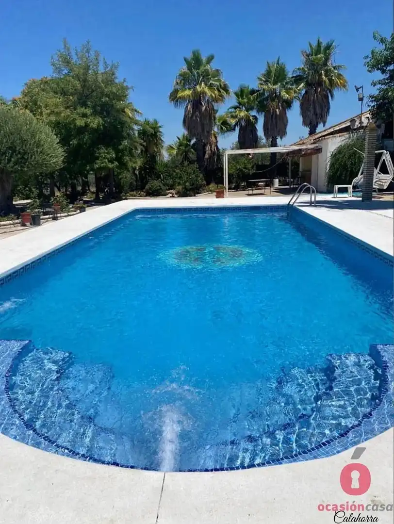Swimming pool of Country homes for sale in La Carlota  with Air Conditioner, Heating and Storage room