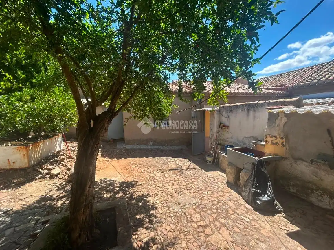 Casa adosada en venda en Puertollano