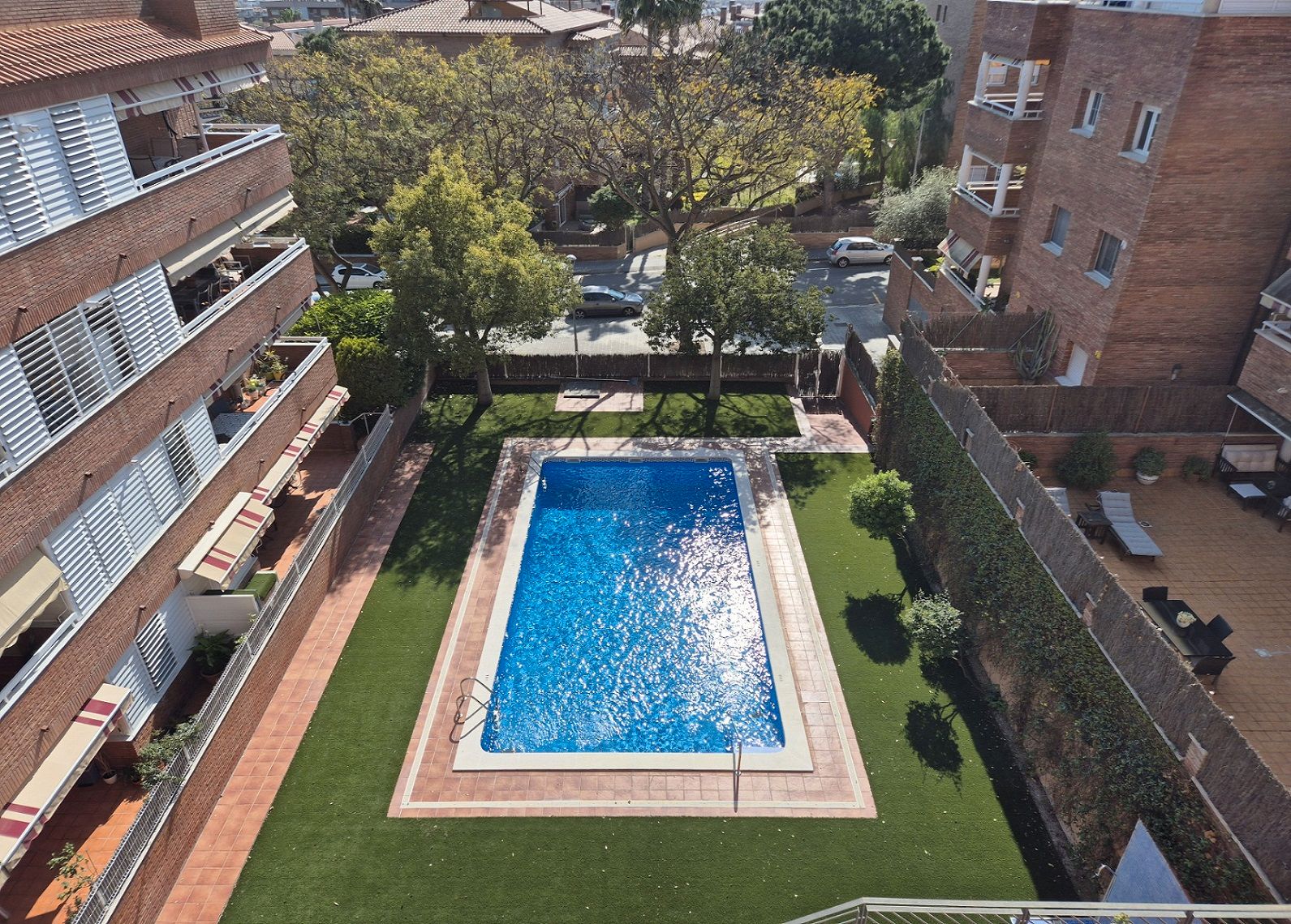 Piscina de Pis de lloguer en Castelldefels amb Aire condicionat, Calefacció i Parquet
