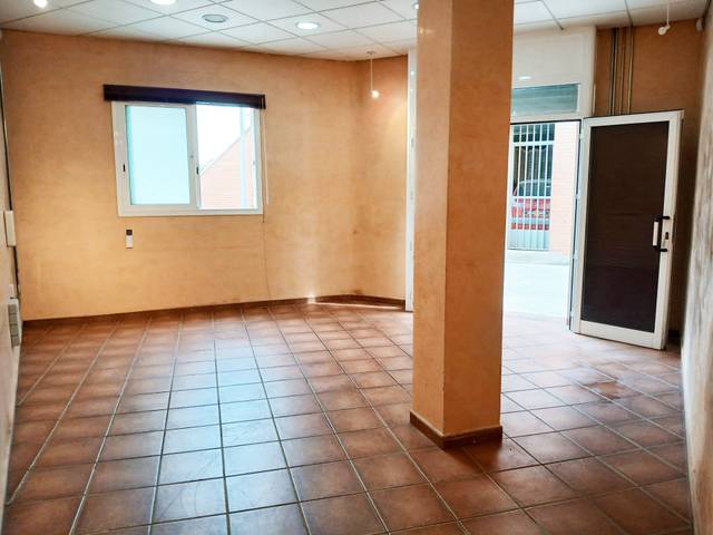 Local comercial en Alquiler en Carrer Barcelona, 52 en Pallejà