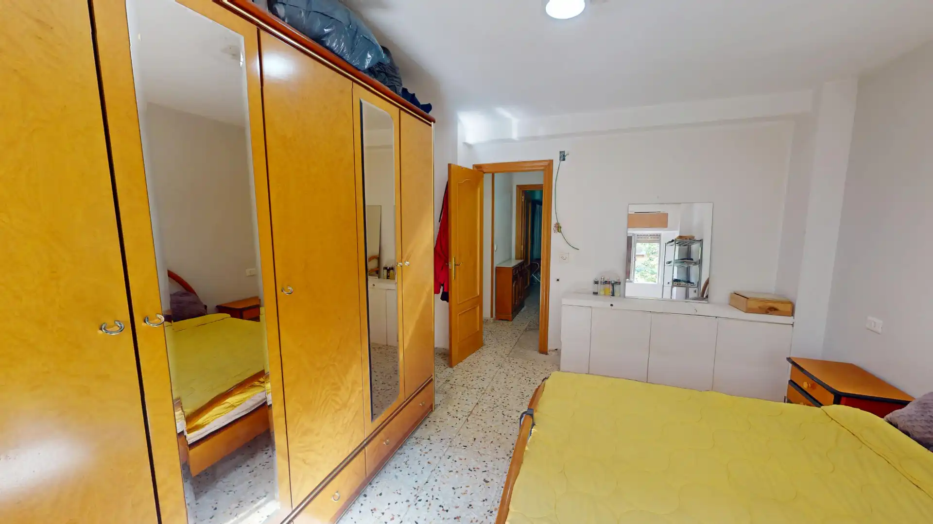 Habitación de Piso en venta en Alicante / Alacant con Amueblado